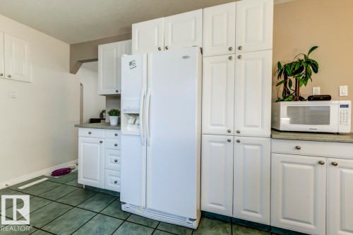 16012 88 Avenue, Edmonton, AB 