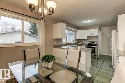 16012 88 Avenue, Edmonton, AB 