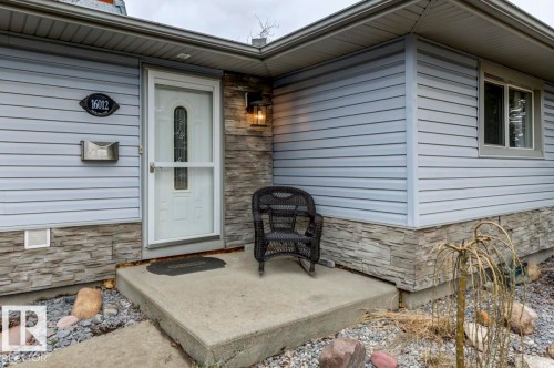 16012 88 Avenue, Edmonton, AB 