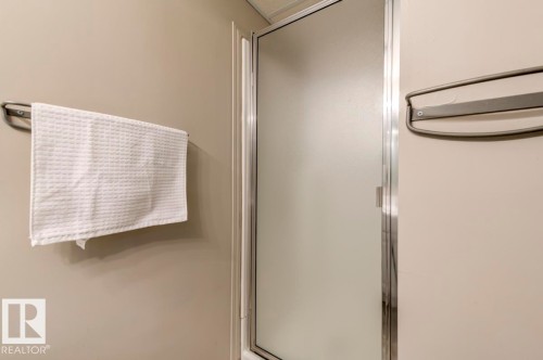 16012 88 Avenue, Edmonton, AB 