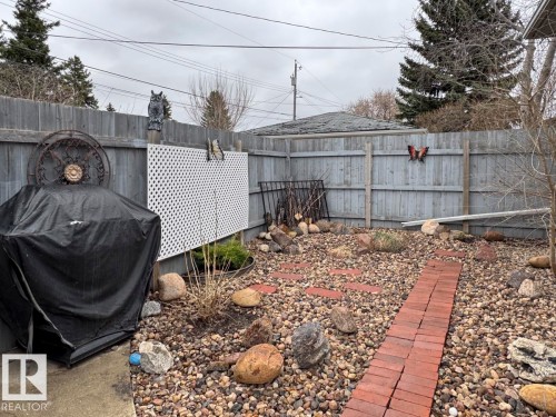 16012 88 Avenue, Edmonton, AB 