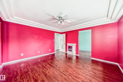 5204 112 Avenue, Edmonton, AB - Indoor Photo Showing Other Room
