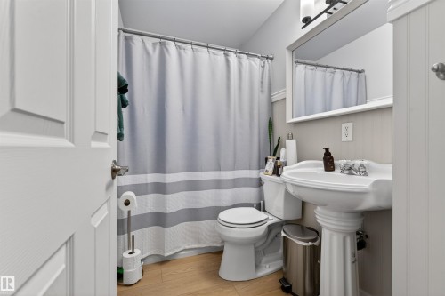 16 Mural Crescent, St. Albert, AB - Indoor Photo Showing Bathroom