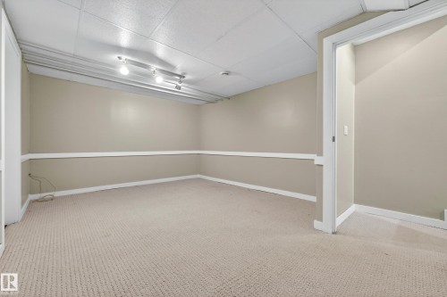 1556 69 Street, Edmonton, AB - Indoor Photo Showing Other Room