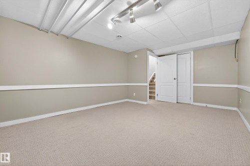 1556 69 Street, Edmonton, AB - Indoor Photo Showing Other Room