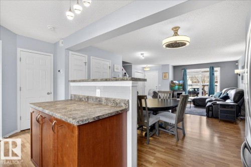 7410 14A Avenue, Edmonton, AB - Indoor