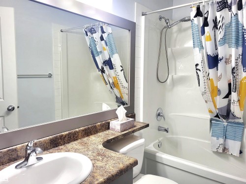 144 Kirpatrick Way, Leduc, AB - Indoor Photo Showing Bathroom