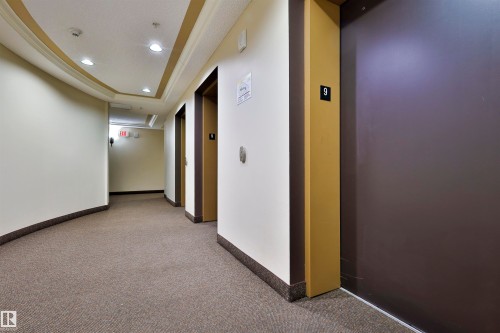 906 9020 Jasper Avenue, Edmonton, AB - Indoor Photo Showing Other Room