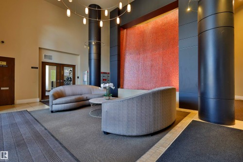 906 9020 Jasper Avenue, Edmonton, AB - Indoor Photo Showing Other Room
