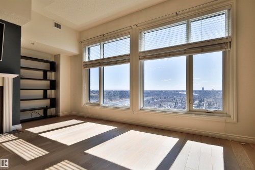 906 9020 Jasper Avenue, Edmonton, AB - Indoor Photo Showing Other Room