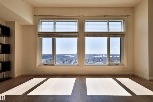 906 9020 Jasper Avenue, Edmonton, AB - Indoor Photo Showing Other Room