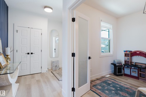 164 Hemingway Crescent, Spruce Grove, AB - Indoor Photo Showing Other Room