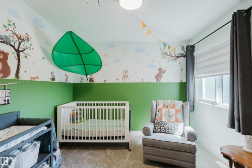 164 Hemingway Crescent, Spruce Grove, AB - Indoor Photo Showing Bedroom