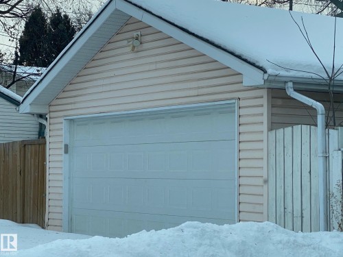 12005 95A Street, Edmonton, AB - Outdoor