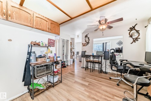 12005 95A Street, Edmonton, AB - Indoor