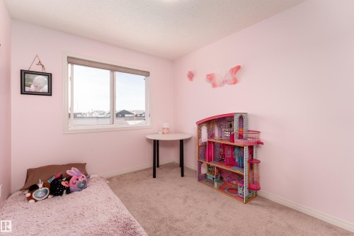 3199 Carpenter Landing Landing, Edmonton, AB - Indoor Photo Showing Bedroom