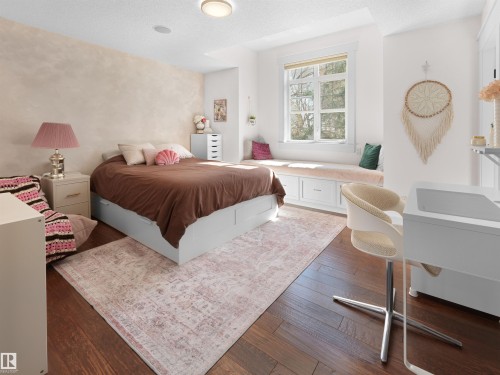 112 Windermere Drive, Edmonton, AB - Indoor Photo Showing Bedroom