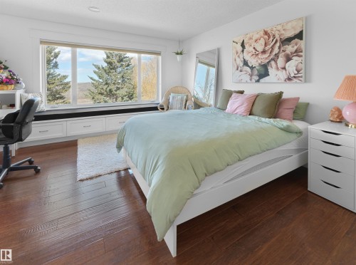 112 Windermere Drive, Edmonton, AB - Indoor Photo Showing Bedroom
