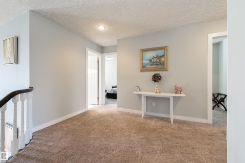 445 Whiston Way, Edmonton, AB - Indoor Photo Showing Other Room