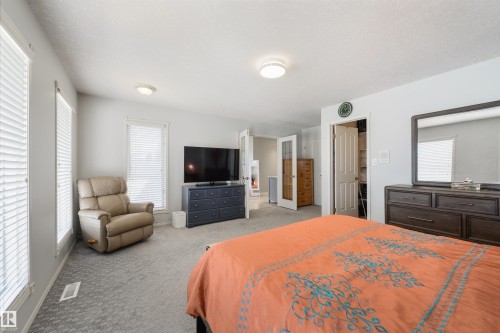 445 Whiston Way, Edmonton, AB - Indoor Photo Showing Bedroom
