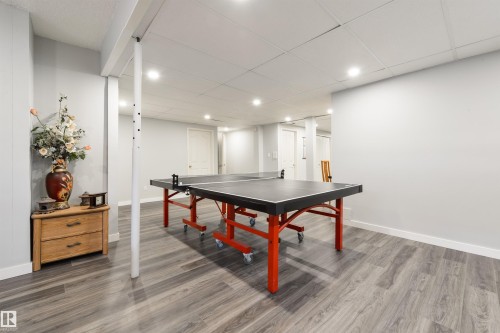 445 Whiston Way, Edmonton, AB - Indoor Photo Showing Other Room