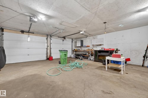 12319 102 Street, Edmonton, AB - Indoor Photo Showing Garage