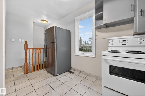 12319 102 Street, Edmonton, AB - Indoor Photo Showing Kitchen