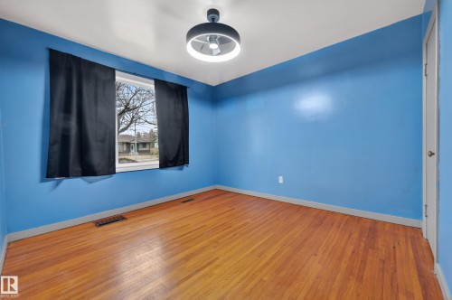 12319 102 Street, Edmonton, AB - Indoor Photo Showing Other Room