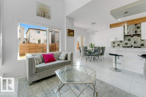 3521 5A Avenue, Edmonton, AB - Indoor Photo Showing Other Room