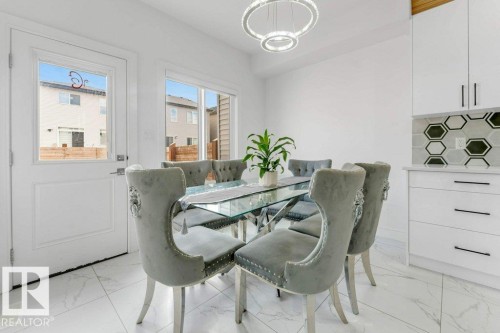 3521 5A Avenue, Edmonton, AB - Indoor Photo Showing Dining Room