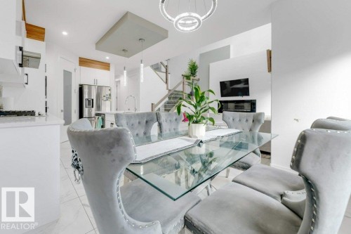 3521 5A Avenue, Edmonton, AB - Indoor Photo Showing Dining Room