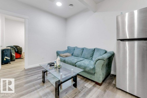 3521 5A Avenue, Edmonton, AB - Indoor Photo Showing Living Room