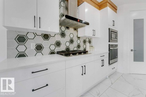 3521 5A Avenue, Edmonton, AB - Indoor Photo Showing Other Room