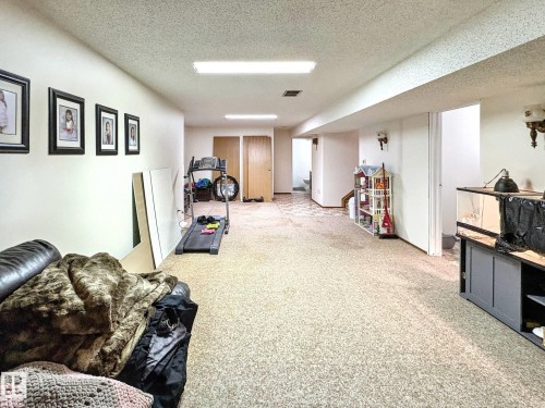 5025 54 Street, Glendon, AB - Indoor