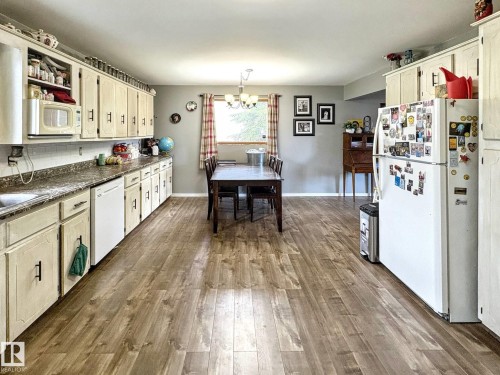 5025 54 Street, Glendon, AB - Indoor Photo Showing Kitchen