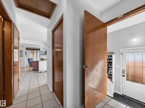 7214 78 Avenue, Edmonton, AB - Indoor Photo Showing Other Room