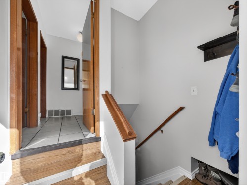 7214 78 Avenue, Edmonton, AB - Indoor Photo Showing Other Room