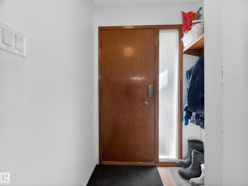 7214 78 Avenue, Edmonton, AB - Indoor Photo Showing Other Room