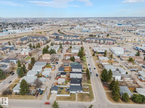 7214 78 Avenue, Edmonton, AB - Outdoor With View