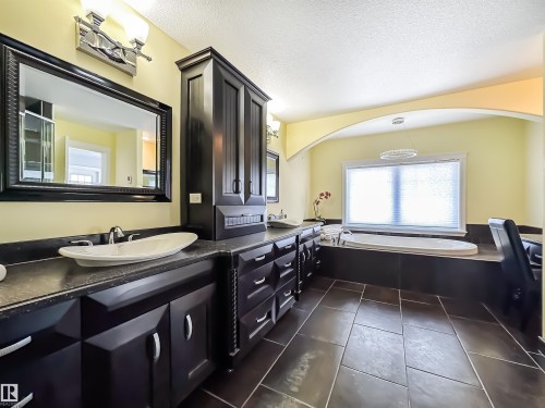 3438 West Landing, Edmonton, AB - Indoor Photo Showing Bathroom