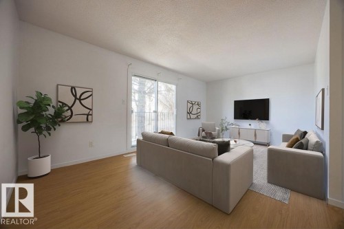 12822 123 Street, Edmonton, AB - Indoor Photo Showing Living Room