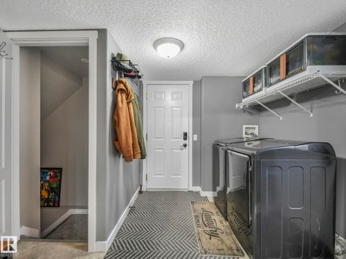 224 Hyndman Crescent, Edmonton, AB - Indoor Photo Showing Laundry Room