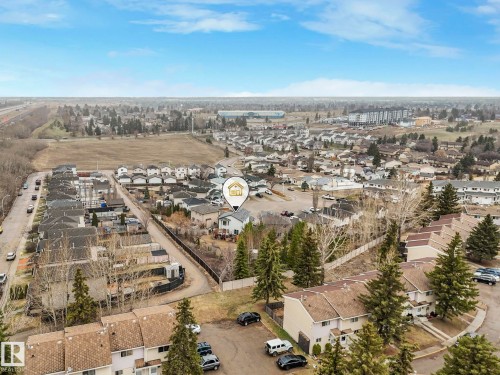 224 Hyndman Crescent, Edmonton, AB - Outdoor With View