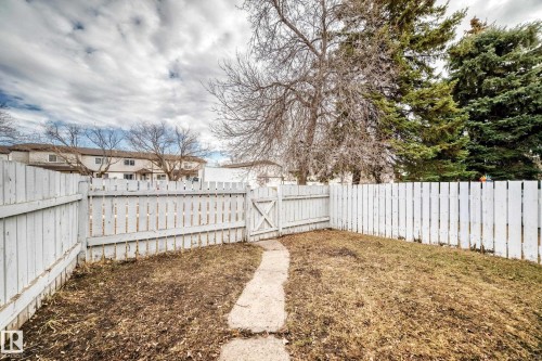 75 Amberly Court, Edmonton, AB - Outdoor