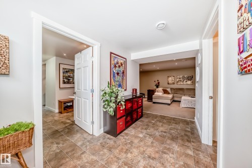 10811 43 Avenue, Edmonton, AB - Indoor Photo Showing Other Room