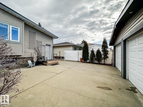 10811 43 Avenue, Edmonton, AB - Outdoor With Exterior