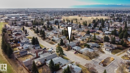 10811 43 Avenue, Edmonton, AB - Outdoor With View