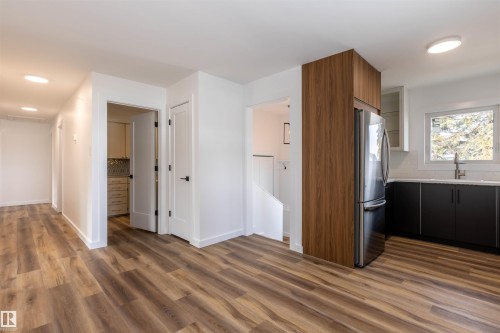 57308 Range Road 251, Rural Sturgeon County, AB - Indoor