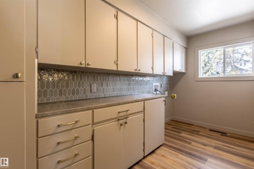 57308 Range Road 251, Rural Sturgeon County, AB - Indoor