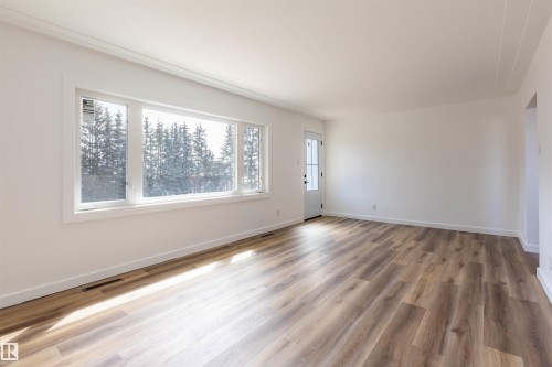 57308 Range Road 251, Rural Sturgeon County, AB - Indoor Photo Showing Other Room